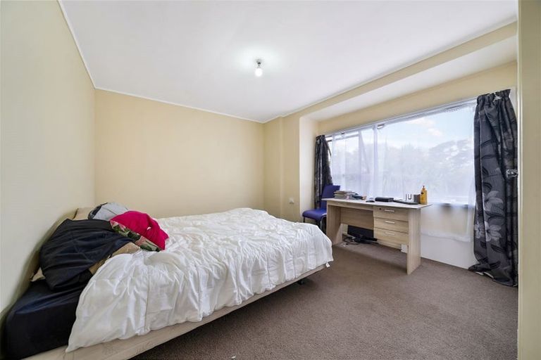Photo of property in 5/8 Miro Street, New Lynn, Auckland, 0600