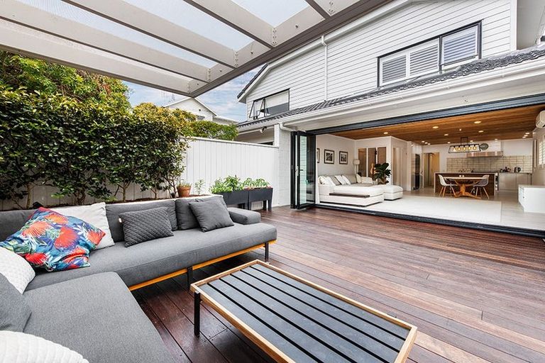 Photo of property in 1/5 Park Avenue, Takapuna, Auckland, 0622