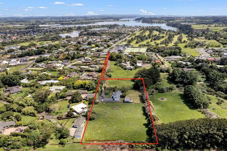 Photo of property in 53a Kitchener Road, Waiuku, 2123