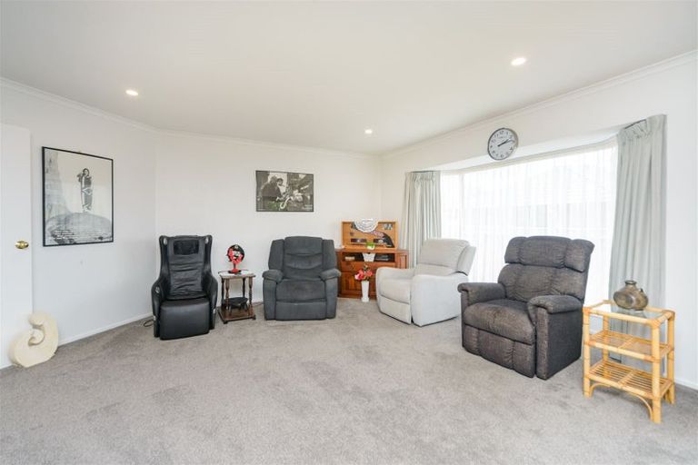Photo of property in 21 Parnell Heights Drive, Kelvin Grove, Palmerston North, 4414