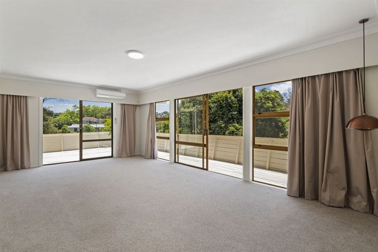 Photo of property in 17 Kororo Street, Northcote, Auckland, 0627