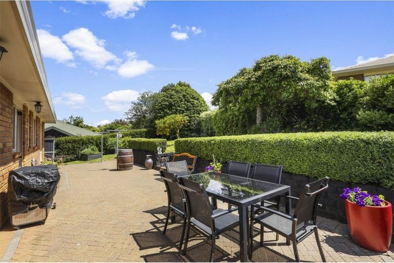 Photo of property in 8 Glenburn Place, Nawton, Hamilton, 3200