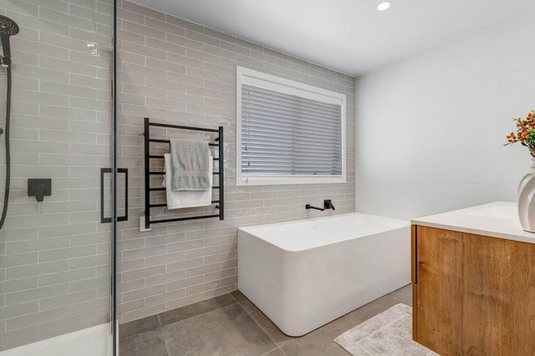 Photo of property in 111 Salamanca Road, Sunnynook, Auckland, 0620