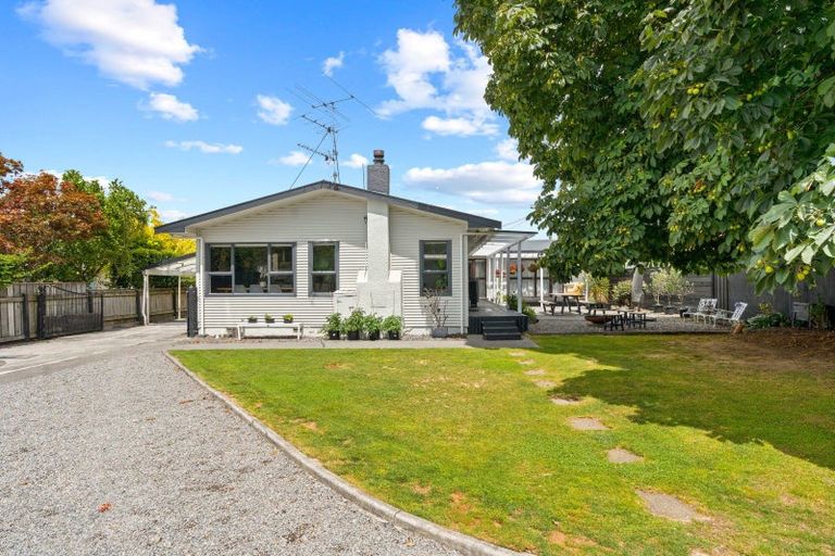 Photo of property in 1 Mahupuku Street, Greytown, 5712