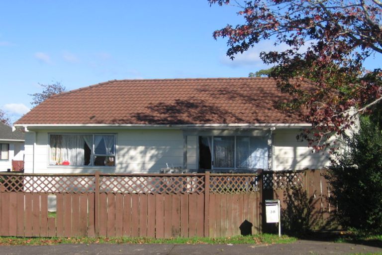 Photo of property in 38 Garelja Road, Henderson, Auckland, 0612