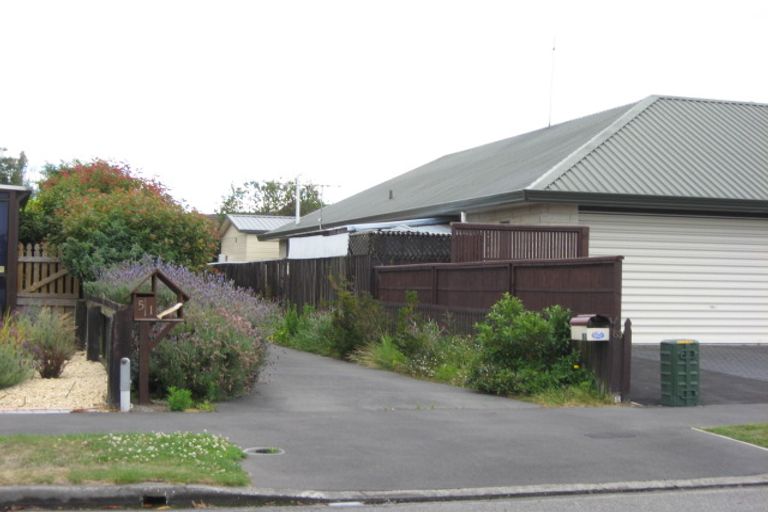 Photo of property in 53 Briarmont Street, Avondale, Christchurch, 8061