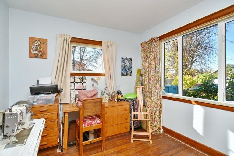 Photo of property in 113 Hawford Road, Opawa, Christchurch, 8023