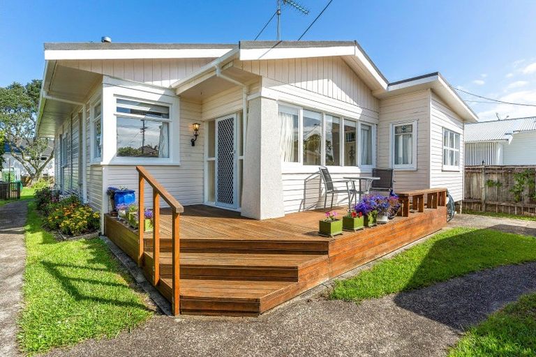 Photo of property in 63 Bayswater Avenue, Bayswater, Auckland, 0622