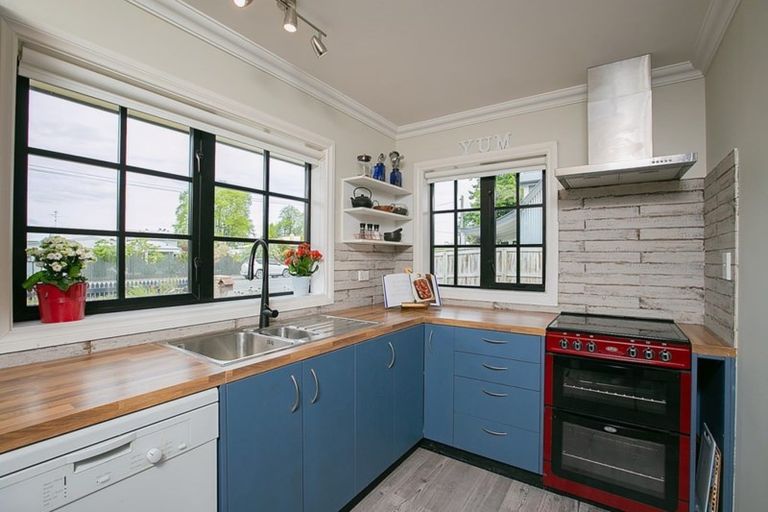 Photo of property in 44 Main Street, Greytown, 5712