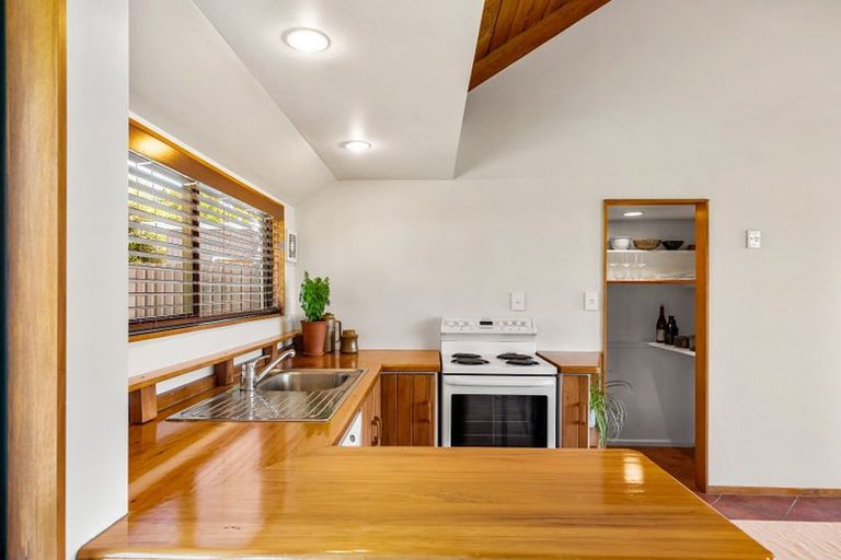 Photo of property in 206 Knight Street, Hastings, 4122