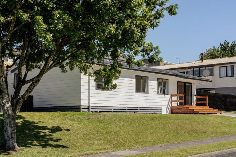 Photo of property in 66a Meander Drive, Welcome Bay, Tauranga, 3112