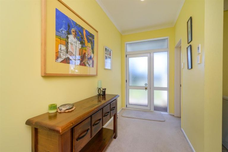 Photo of property in 20 Ross Street, Marton, 4710