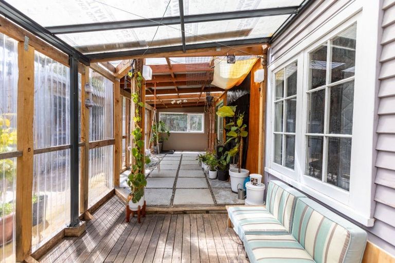 Photo of property in 21 Vogel Street, Woodville, 4920