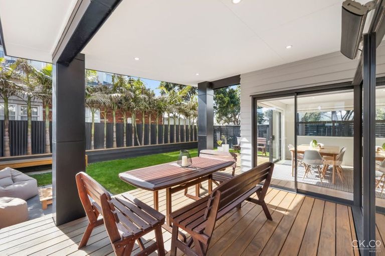 Photo of property in 15 Adelaide Street, Petone, Lower Hutt, 5012