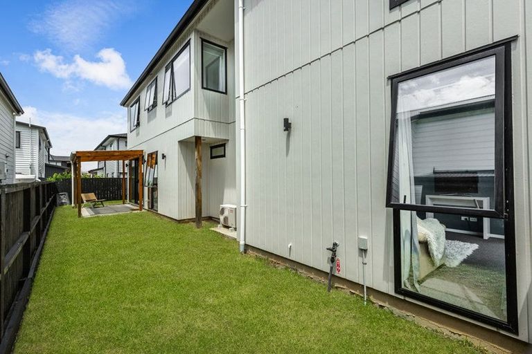 Photo of property in 9 Kearns Drive, Hobsonville, Auckland, 0616