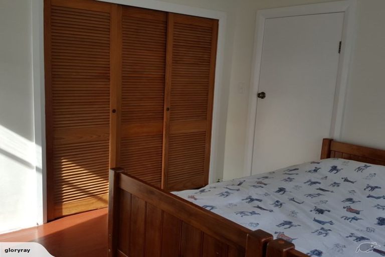 Photo of property in 118 Parkvale Road, Karori, Wellington, 6012