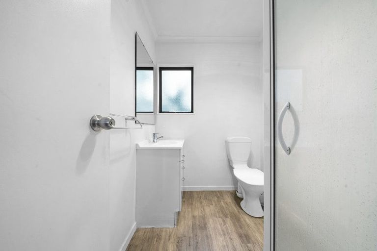 Photo of property in 56 Christmas Road, Manurewa, Auckland, 2102