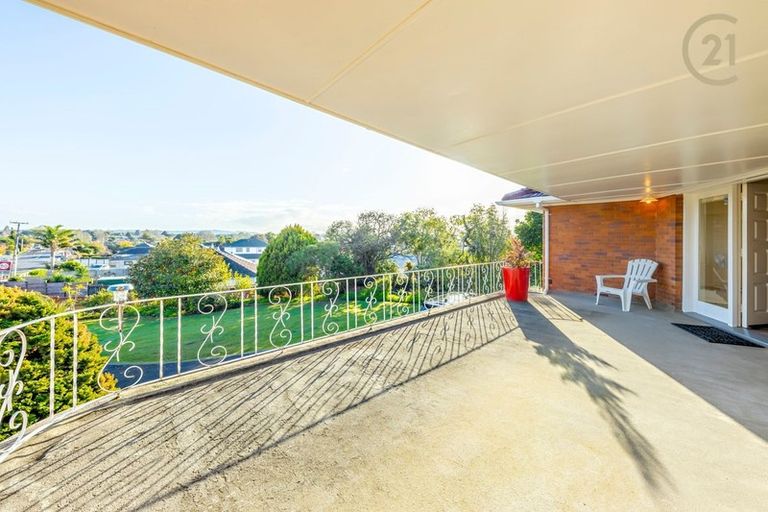 Photo of property in 2 Boundary Road, Opaheke, Papakura, 2113