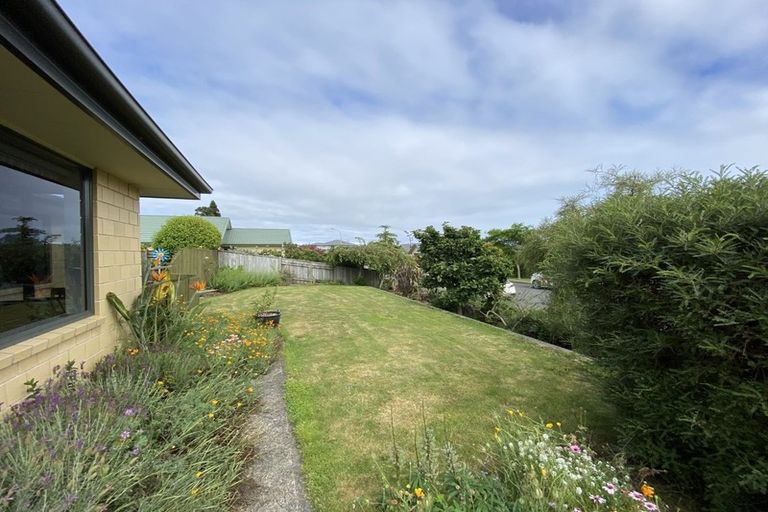 Photo of property in 15 Kingsford Drive, Stoke, Nelson, 7011