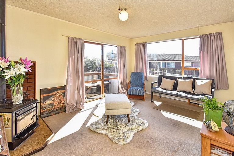 Photo of property in 55 Catkin Crescent, Papatoetoe, Auckland, 2025