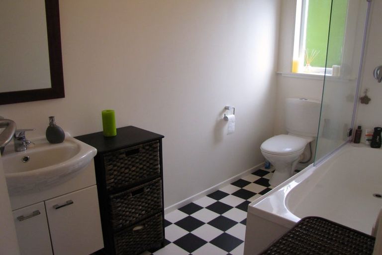 Photo of property in 47 Nottingham Street, Karori, Wellington, 6012