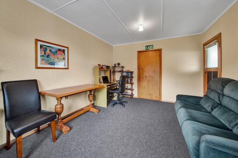 Photo of property in 56 Reid Avenue, Hawera, 4610