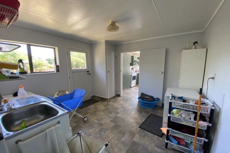 Photo of property in 16 Matai Place, Hawera, 4610