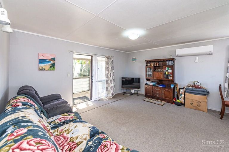 Photo of property in 38 Tongariro Street, Castlecliff, Wanganui, 4501