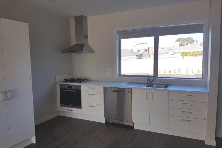 Photo of property in 32u2 Dr Taylor Terrace, Johnsonville, Wellington, 6037