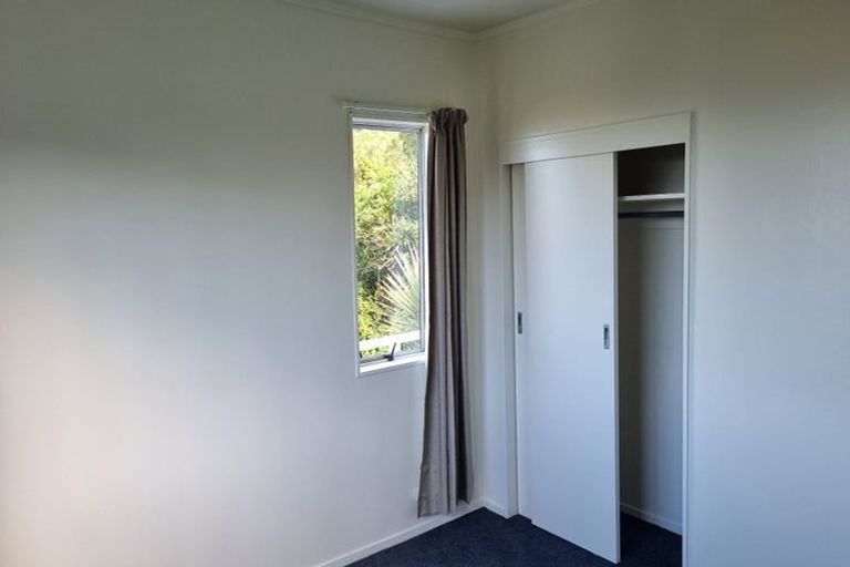 Photo of property in 29a Harbour View Road, Northland, Wellington, 6012