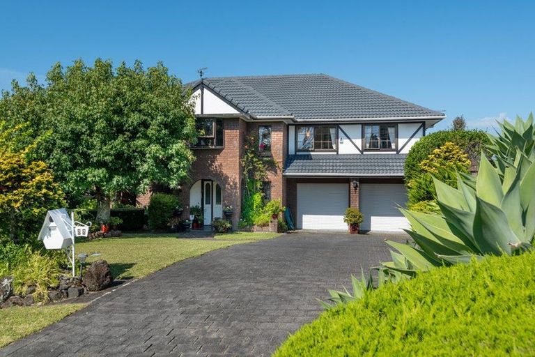 Photo of property in 32 Onetaunga Road, Chatswood, Auckland, 0626