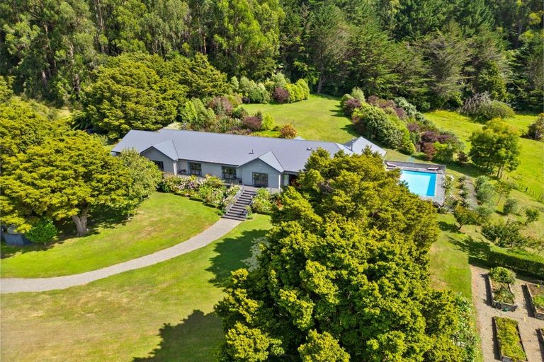 Photo of property in 36 Hoeke Road, Carrington, Carterton, 5791