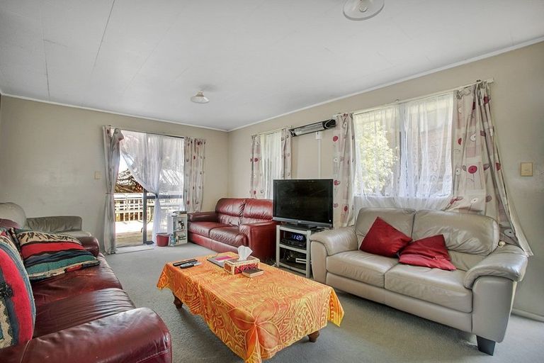 Photo of property in 187 Finlayson Avenue, Clendon Park, Auckland, 2103