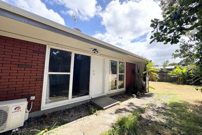 Photo of property in 4/17 Glengarry Road, Glen Eden, Auckland, 0602