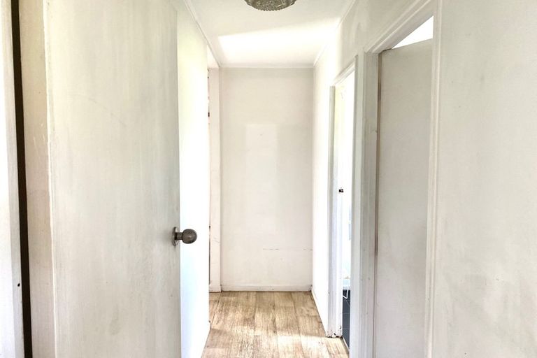 Photo of property in 1/30 Latham Avenue, Pakuranga, Auckland, 2010