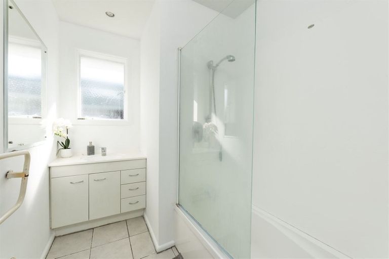 Photo of property in 128 Halswell Road, Hillmorton, Christchurch, 8025