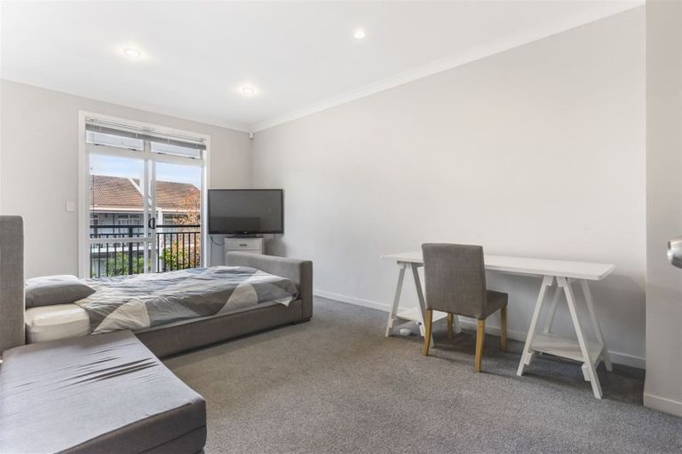 Photo of property in 2/44 Carlos Drive, Flat Bush, Auckland, 2016