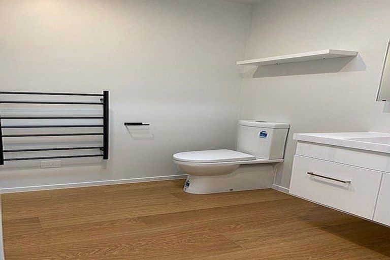 Photo of property in 9/20 James Laurie Street, Henderson, Auckland, 0612