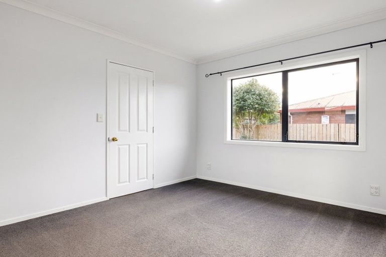 Photo of property in 9 Catalina Drive, Melville, Hamilton, 3206