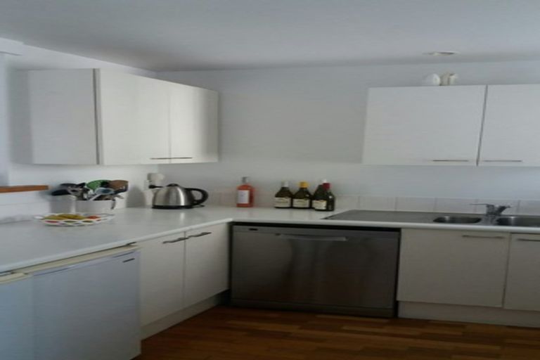 Photo of property in 28a Cranmer Square, Christchurch Central, Christchurch, 8013