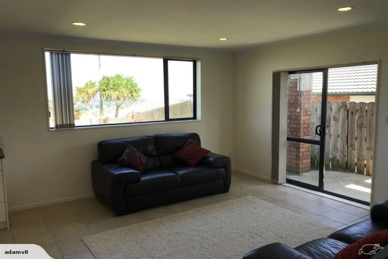 Photo of property in 51a Keri Vista Rise, Papakura, 2110