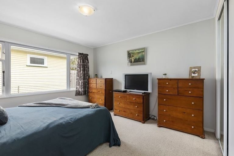 Photo of property in 116 Hine Road, Wainuiomata, Lower Hutt, 5014