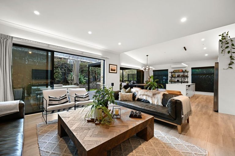 Photo of property in 3d Lake Domain Drive, Frankton, Hamilton, 3204