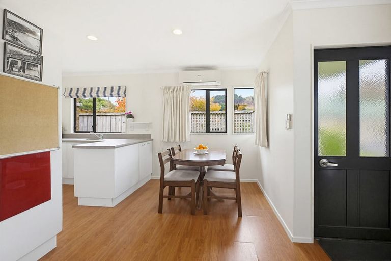 Photo of property in Redwood Village, 20/42 Main Road, Tawa, Wellington, 5028