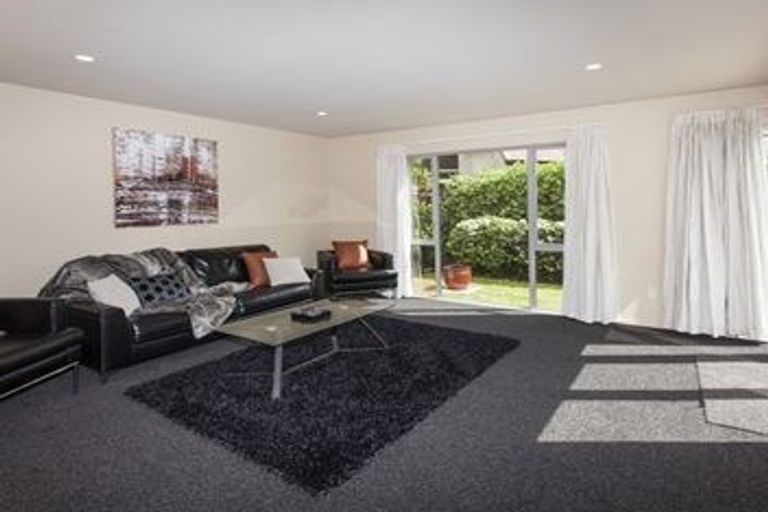 Photo of property in 10a Champion Street, Edgeware, Christchurch, 8013