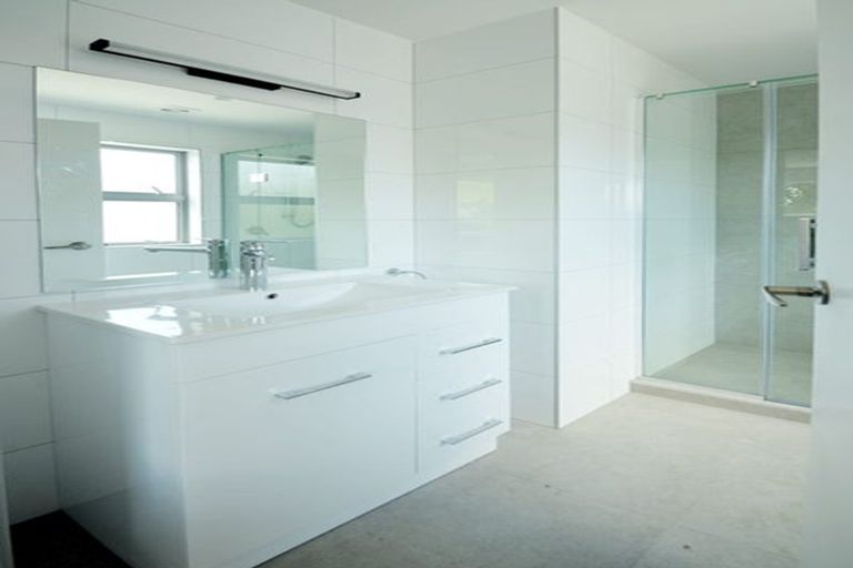 Photo of property in 169 Wallace Road, Mangere Bridge, Auckland, 2022