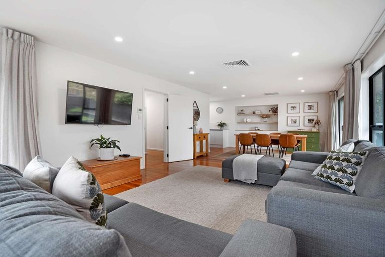 Photo of property in 53 Woodbury Street, Russley, Christchurch, 8042