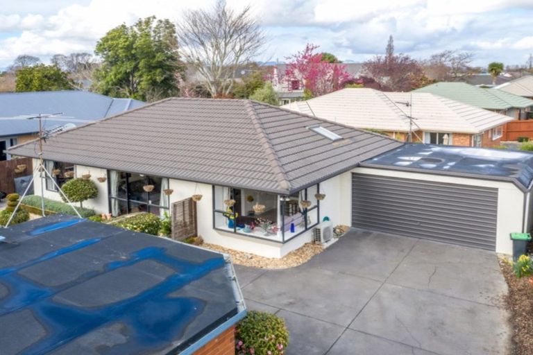 Photo of property in 14 Innisfree Place, Northwood, Christchurch, 8051