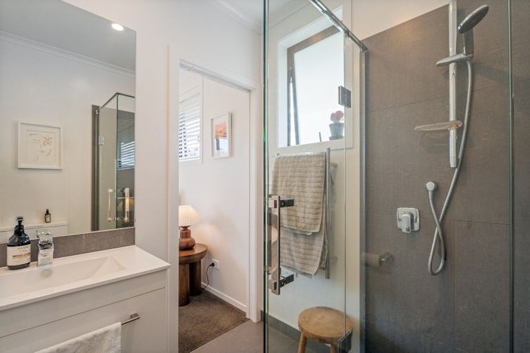 Photo of property in 5 Victoria Street, Coromandel, 3506