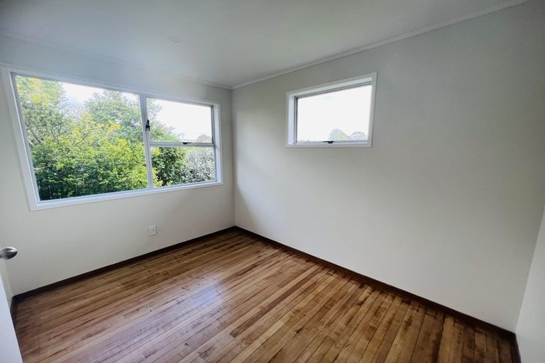 Photo of property in 26 Makora Road, Massey, Auckland, 0614